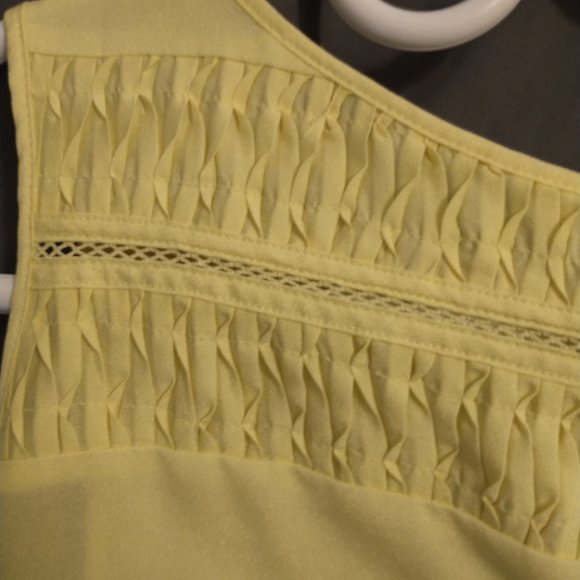 Limited Yellow Shell - Picture 2 of 6